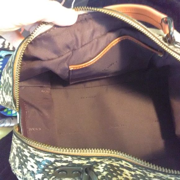 COPY - COACH CREAM COLOR TOTE/ SNAKE SKIN TOP/ SHOULDER BAG STRAP PEACHSTRAP … - Picture 3 of 16